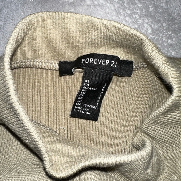 "Forever 21 Taupe Rib-Knit Tight-Fitting Tank Top - Size Small" - Picture 2 of 7